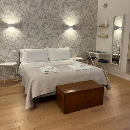 Apartment Room24 R Bari
